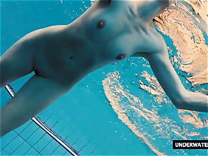 super-hot hefty boobed nubile Lera swimming in the pool